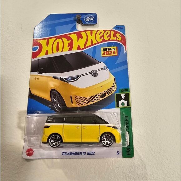 Volkswagen ID Buzz Hot Wheels 2023 Green Speed HotWheels Yellow VW Van Bus EV 🆕 - Picture 1 of 5